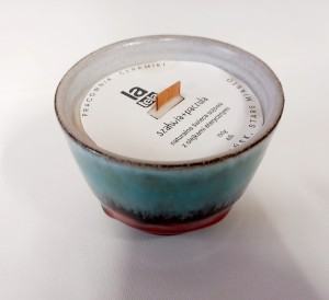 Soy candle sage and patchouli in handmade ceramic cup-40h burn time