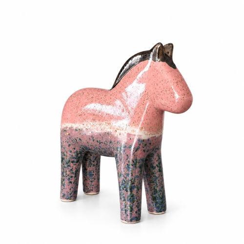 Ceramiczny koń z nakrapianą glazurą.png